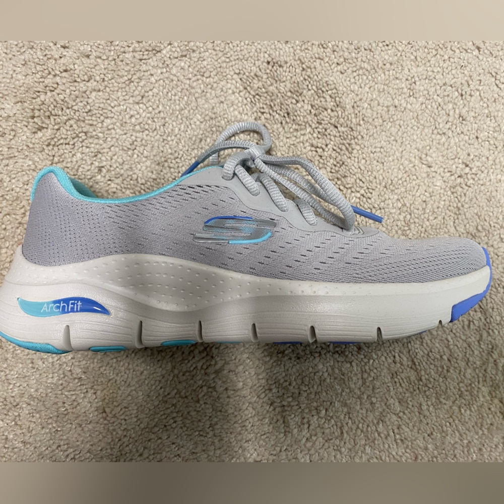 Sketchers Arch Fit Infinity Cool 8.5
